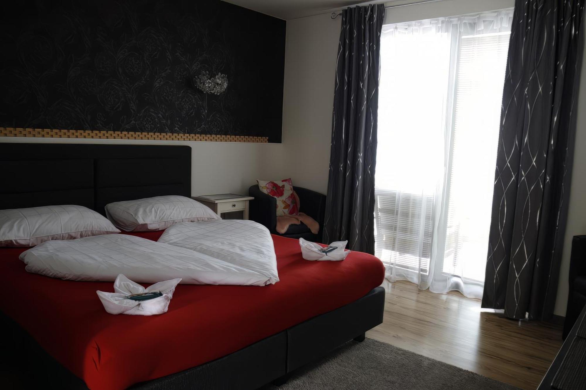 Apartman Navrchu Brezno Exteriör bild